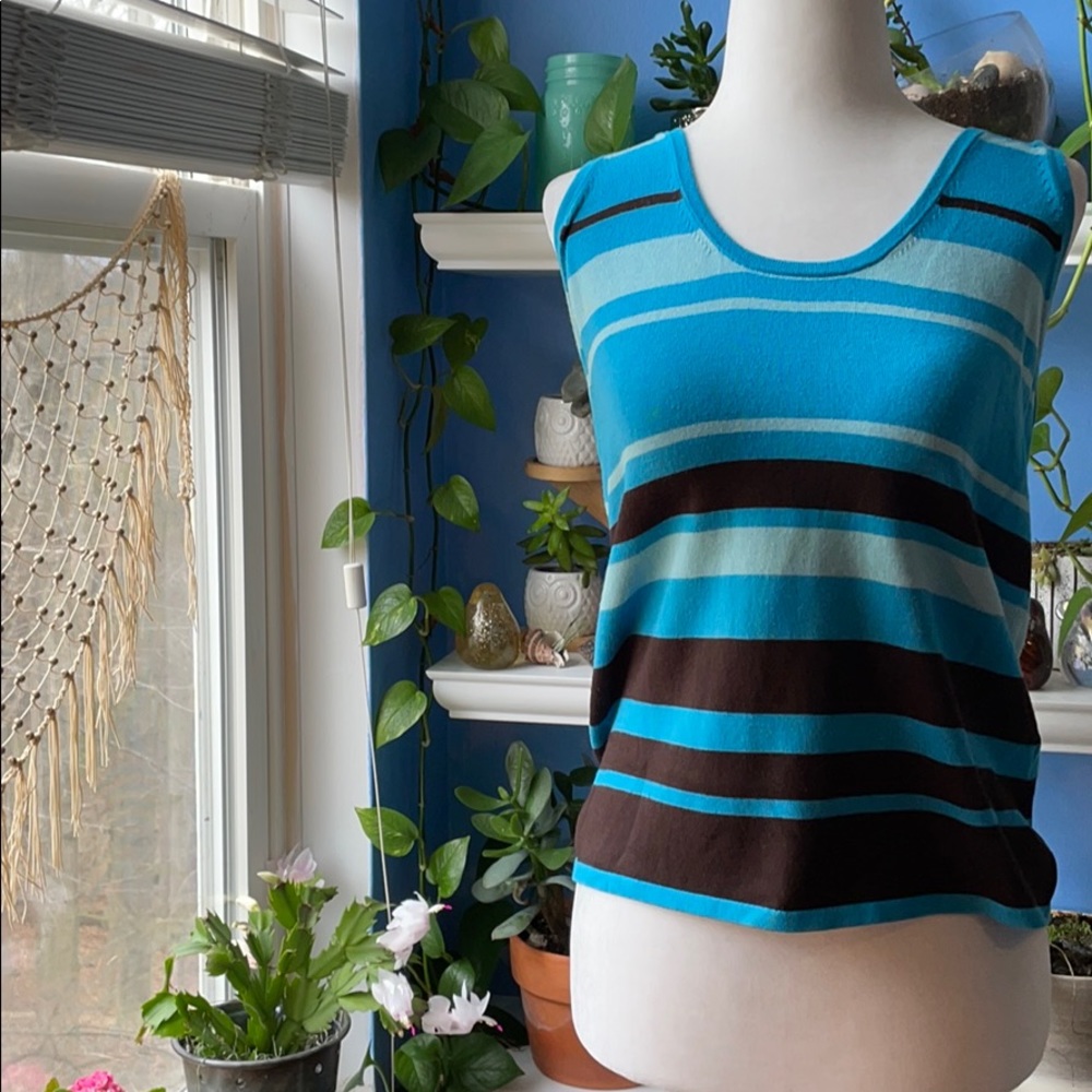 🌺Banana Republic sweater tank top 🌺